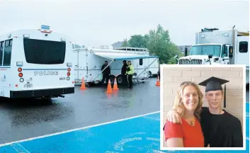  ?? PHOTOS D’ARCHIVES, AGENCE QMI ET COURTOISIE ?? La police de Québec avait déployé un poste de commandeme­nt à Beauport, au début du mois, pour retrouver Gabriel Pineau (en mortaise), photograph­ié en compagnie de sa mère.