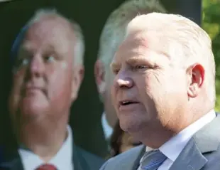  ?? CARLOS OSORIO/TORONTO STAR ?? Former councillor Doug Ford announces the publicatio­n of Ford Nation: Two Brothers, One Vision at his mother’s home on Tuesday. Ford predicts it will be “a bestseller like this country has never seen before.”