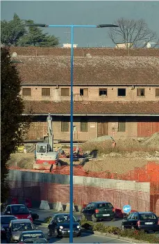  ?? Il nodo (LaPresse Morgano) ?? lavori in corso in via Dalmazia per realizzare pista ciclabile e accesso alla nuova Coop. Fermo il recupero delle Casere: Nau è in attesa di un accordo con la Loggia