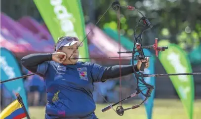  ?? FOTO JUAN A. SÁNCHEZ ?? Alejandra Usquiano es una deportista de altísimo nivel. En la actualidad es la número 4 del mundo en tiro con arco. Formada en Antioquia, ahora compite por el Valle del Cauca.