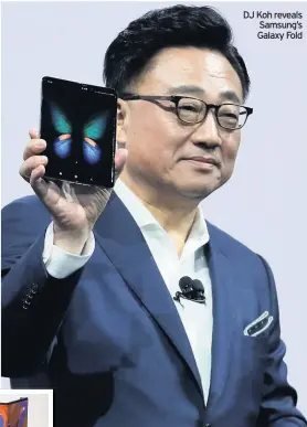  ??  ?? DJ Koh reveals Samsung’s Galaxy Fold