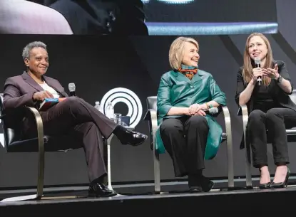  ?? PROVIDED PHOTO ?? Mayor Lori Lightfoot, 2016 presidenti­al candidate Hillary Clinton and Chelsea Clinton talk Monday night.