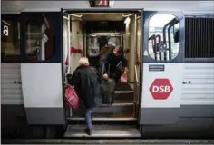  ??  ?? Coronakris­en har betydet langt faerre passagerer hos DSB. Arkivfoto: Søren Vendelbo