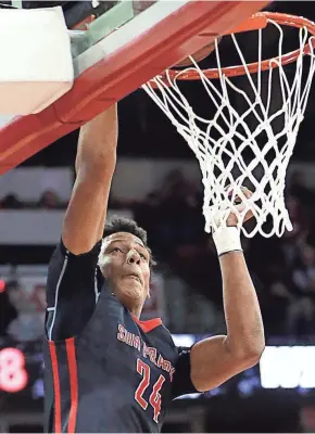  ?? RICK WOOD / MILWAUKEE JOURNAL SENTINEL ?? Numerous college programs are showing high interest in Sun Prairie star junior forward Jalen Johnson.