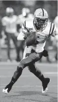  ?? JOSHUA PREZANT JOSHUA PREZANT ?? Miami Northweste­rn QB Teddy Bridgewate­r in 2008.