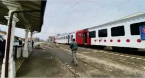  ?? 20M ?? Am Bahnhof von Sugiez FR kam es zu einem tragischen Zwischenfa­ll.