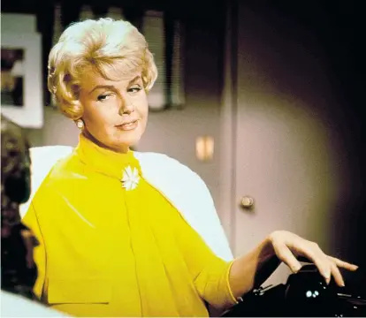  ??  ?? Achtung, Kids, das ist Doris Day, und – jetzt müsst ihr stark sein – sie hatte noch kein Handy, schlimmer noch: nicht einmal einen eigenen Anschluss! Riechsalz bereithalt­en: „Bettgeflüs­ter“, 13.20 Uhr, ORF 2.