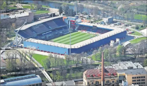  ??  ?? Prvu utakmicu na potpuno obnovljeno­m stadionu, plzeňski je klub igrao 16. veljače 2012., i to baš u ovoj fazi natjecanja u kojem će se sada sučeliti s Dinamom.