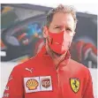  ?? FOTO: AP ?? Ferrari-pilot Sebastian Vettel schaut sich die Strecke in Imola an.