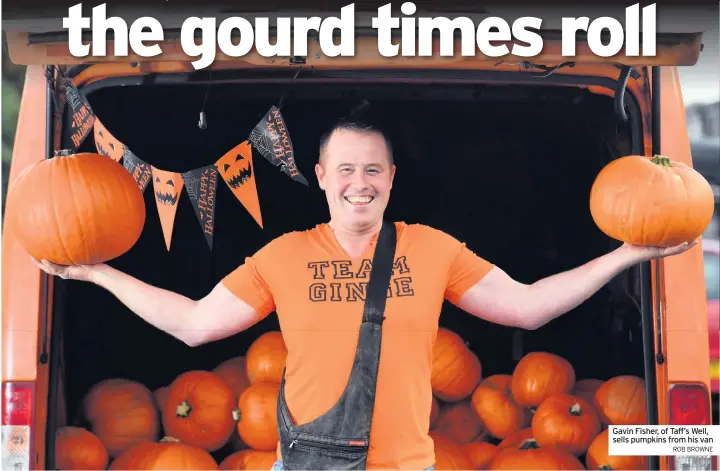  ?? Rob bRowne ?? Gavin Fisher, of Taff’s Well, sells pumpkins from his van