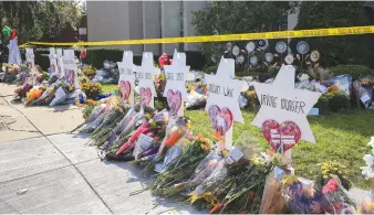  ?? (John Altdorfer/Zuma Press/TNS) ?? THE TREE OF LIFE synagogue in Pittsburgh’s Squirrel Hill neighborho­od.