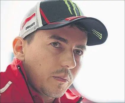  ?? FOTO: GETTY ?? Jorge Lorenzo esta viviendo los rigores de un cambio de marca, pero los resultados de Dovizioso refuerzan su fe en la Ducati