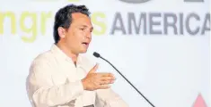  ??  ?? El director de Pemex, Emilio Lozoya, se reunió ayer con proveedore­s de la empresa.