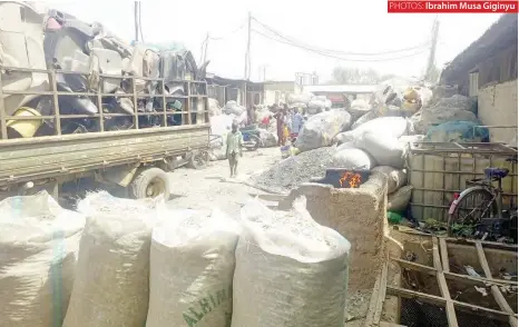  ?? ?? A truck loaded with rubber for recycling
Ibrahim Musa Giginyu