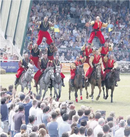  ?? 200716RWS_146 Robert Parry-Jones ?? &gt; Ukrainian Cossacks entertain the crowds at the Royal Welsh Show 2016