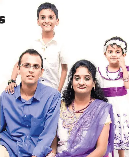  ??  ?? Nacha Lakshman (right) and Van Vairavan with Arvind (8) and daughter Meghna (5).