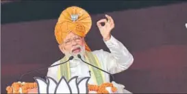  ?? SANJEEV VERMA/HT ?? Prime Minister Narendra Modi addresses a rally at Ballabgarh in Faridabad on Monday.