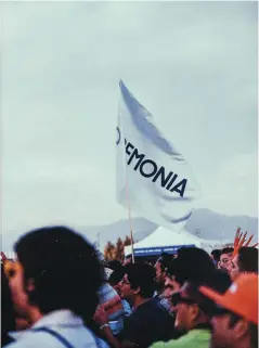  ??  ?? Arriba: la edición de Festival Ceremonia 18; abajo: la cantante española Rosalía.