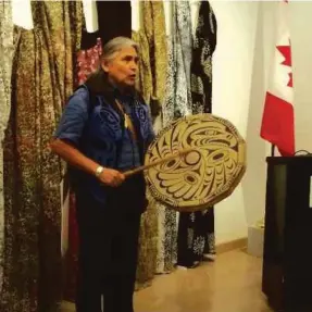  ?? A First Nations drummer welcoming visitors to exhibition. ?? PIX COURTESY OF KITA