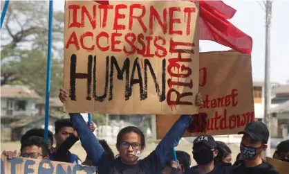  ?? Photograph: Nyunt Win/EPA ?? Students protest against the internet ban in Rakhine, Myanmar.