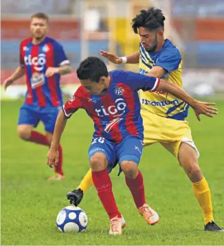  ??  ?? POCO. FAS debe ganar al ADET por cuatro goles, para clasificar a la próxima fase de la Copa.