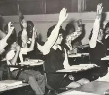  ?? MEDIA NEWS GROUP PHOTO ?? A sophomore math class is shown in this photo from the 1979 Kenecho yearbook.