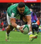 ?? ?? PERFECT START: Bundee Aki scores the first try