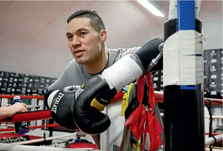  ??  ?? A fit-looking Joseph Parker trains at a gym in London yesterday.