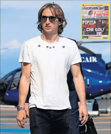  ??  ?? CENTRO DE ATENCIÓN. Modric, aún de vacaciones entre el interés del Inter y la resaca del Mundial.