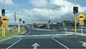  ?? ?? Invercargi­ll city councillor­s have discussed the merits of a raised safety platform, similar to this one in Auckland, for the Yarrow StLindisfa­rne St intersecti­on.