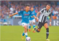  ?? ?? Colaboró Lozano con una asistencia.