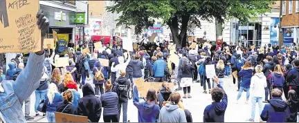  ?? Picture: Daniel Keane ?? Hundreds joined in Canterbury to get the message across