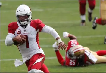  ?? AP Photo/Josie Lepe ?? Arizona Cardinals quarterbac­k Kyler Murray (1) runs past San Francisco 49ers cornerback Richard Sherman (25) to score a touchdown during the second half of an NFL football game in Santa Clara, Calif., on Sunday.