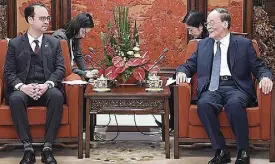  ?? XINHUA ?? Chinese Vice President Wang Qishan meets with Philippine Foreign Secretary Alan Peter Cayetano in Beijing on Friday.