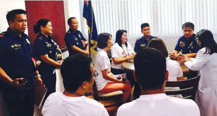  ??  ?? BRIG Gen Marcelo Morales, Col Mark Solero, Dra. Maria Theresa L. Bad- ang with DOH XI and PNP XI personnel