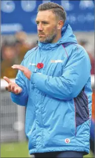  ??  ?? Stones boss Jay Saunders and his players have helped towards the cost of a coach