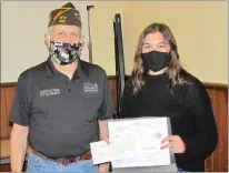  ?? PHOTO COURTESY OF DENNIS HOFFMAN ?? Ortonville VFW Post 582Cmdr. Dennis Hoffman (left) presented Brandon High School Junior Paige Thwing with a certificat­e and check for winning the Voice of Democracy contest.
