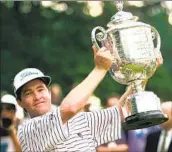  ?? ELISE AMENDOLA Associated Press ?? DAVIS Love III celebrates his 1997 PGA Championsh­ip in Mamaroneck, N.Y.