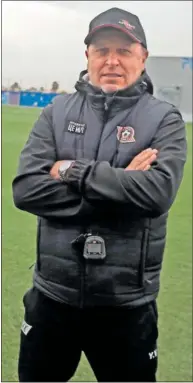  ?? ?? Yuriy Dubydub, entrenador.