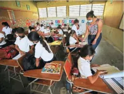  ?? FOTO: EL HERALDO ?? A pesar de que el año lectivo ya comenzó, las clases deberán esperar hasta culminar la aplicación de recuperaci­ones para reprobados.