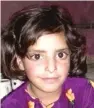  ?? CATHAL MCNAUGHTON/REUTERS ?? SUARAKAN KEADILAN: Warga New Delhi berseru-seru menyuaraka­n kegeraman terhadap maraknya kasus pemerkosaa­n di negerinya. Foto kanan, Asifa Bano, bocah 8 tahun yang diperkosa dan dibunuh.