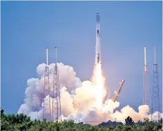  ?? ?? A Spacex Falcon 9 rocket, with a payload of Starlink satellites, lifts off from Florida