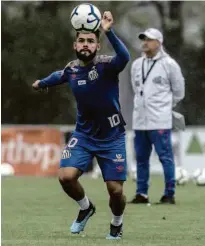  ?? Ivan Storti/santos Fc/divulgação ?? Felipe Jonatan tem treinado no meio-campo e diz que Sampaoli o quer por este setor