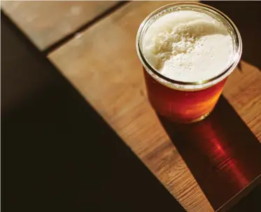  ??  ?? If you’re of the opinion that a cold brew tastes even better on a remote beach, then boat-brewing might be for you!