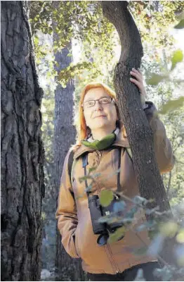  ?? Robert Ramos ?? Marta Tafalla, en el bosque urbano de Volpellere­s, en Sant Cugat.