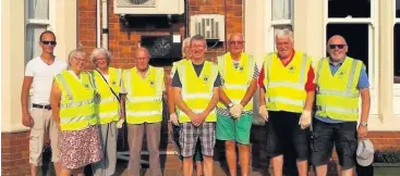  ??  ?? The Lions ready to deliver the leaflets around Stoke Golding