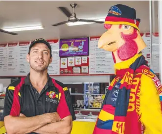  ?? Picture: JERAD WILLIAMS ?? Fat Chicken owner Paul Margaritis has experience­d the highs and lows of small business and is about to expand his business with a second shop, at Broadbeach.