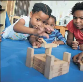  ?? PICTURES: DIONNE MANKAZANA ?? CHILD-DIRECTED LEARNING: At Streetligh­t Schools, teachers follow children’s ideas and interests and they learn to collaborat­e with each other.