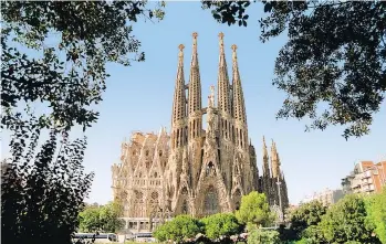  ?? DOMINIC ARIZONA BONUCCELLI ?? The must-see centrepiec­e of Barcelona is the Sagrada Família church, under constructi­on since 1883, the culminatio­n of Catalan architect Antoni Gaudí’s wildly creative Modernista style.