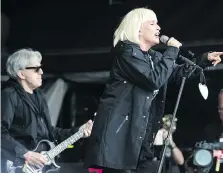  ?? IAN GAVAN/GETTY IMAGES ?? Blondie, led by Chris Stein, left, and Debbie Harry, is releasing its 11th album — Pollinator — this week.